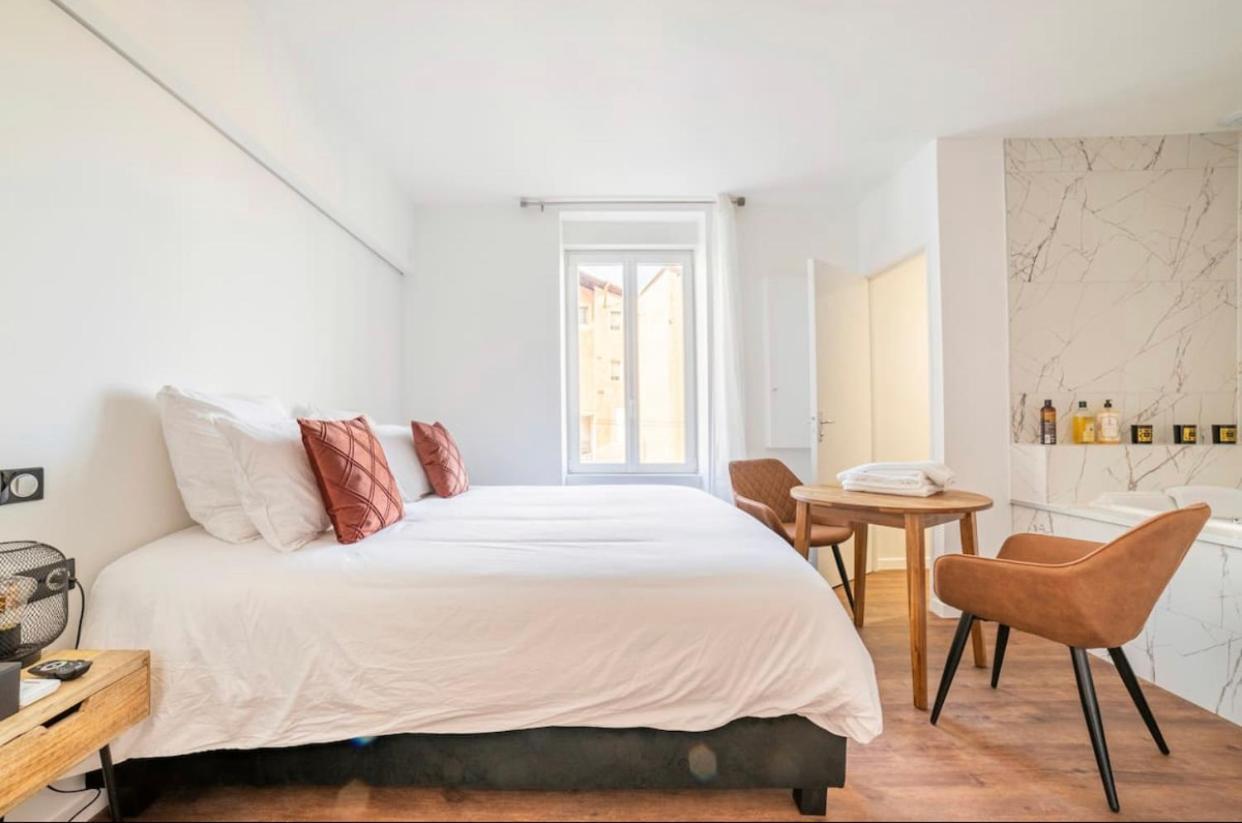 Parenthese Roanne Pierre Depierre Apartment Ngoại thất bức ảnh